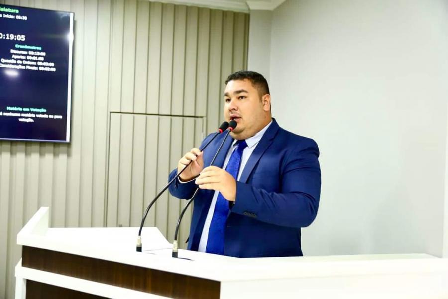 Alex Garcia é o novo presidente da Câmara Municipal de Parintins