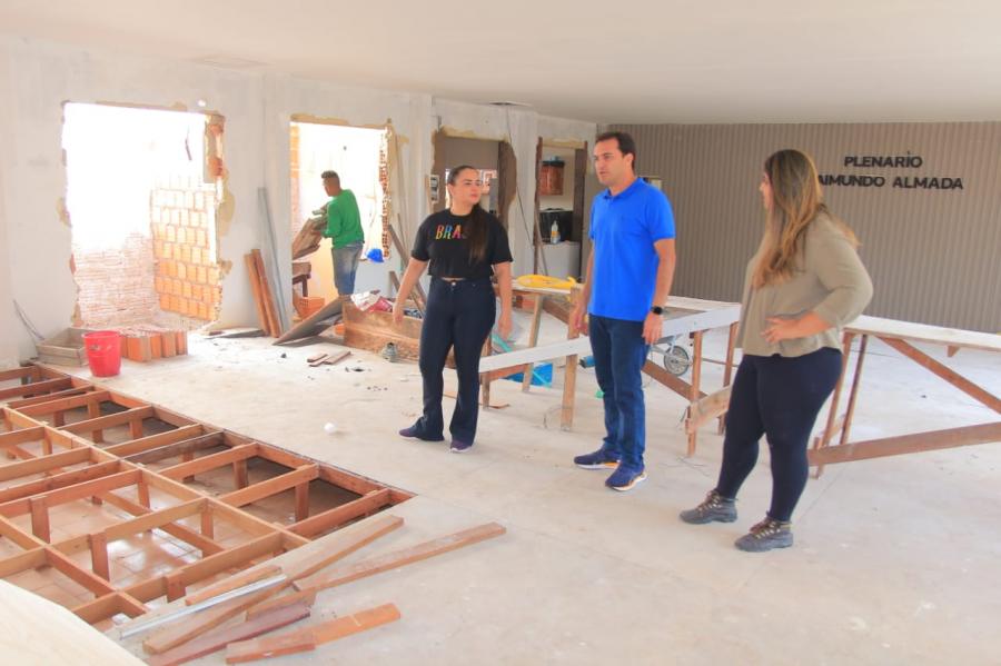 Mateus Assayag comanda reforma e modernização do prédio da Câmara de Parintins