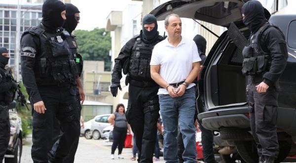 Ex-governador do Rio Sergio Cabral deixa a cadeia depois de seis anos