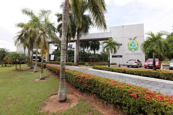 Governo do Amazonas reduz horário de expediente na sexta-feira (23/12) e no dia 30 de dezembro