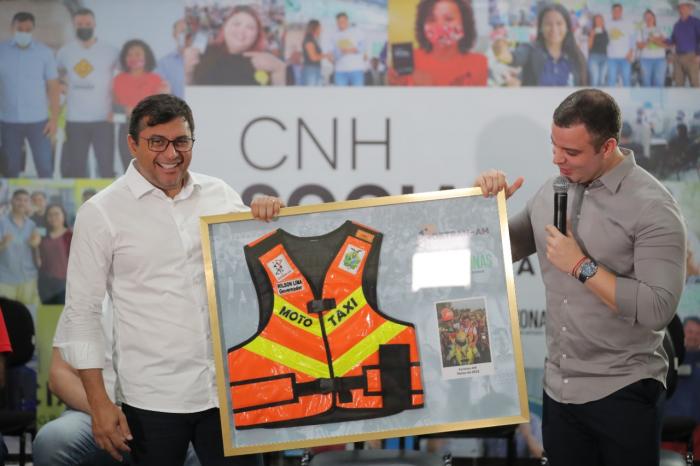 Wilson Lima anuncia convocação de 18 mil pessoas para a CNH Social