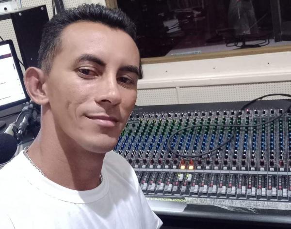 LUTO NO RÁDIO: Adson Souza morre aos 37 anos