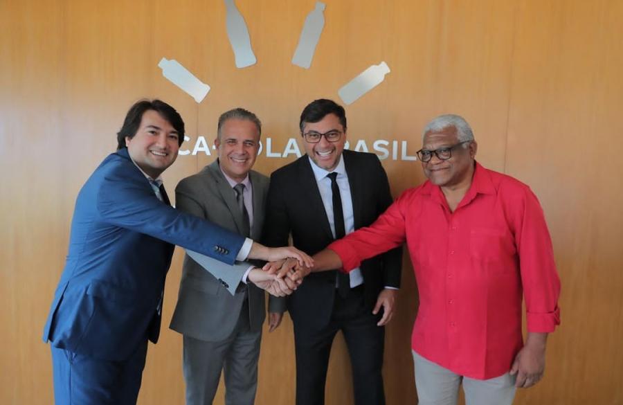 Governo do Amazonas e Coca-cola Brasil renovam patrocínio para o Festival de Parintins Governo do Amazonas e Coca-cola Brasil renovam patrocínio para o Festival de Parintins