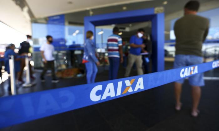 Caixa começa a pagar nesta quarta-feira abono salarial de 2021