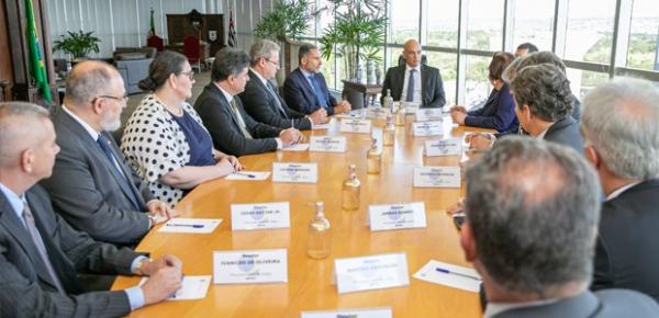 Moraes e procuradores-gerais debatem atuação conjunta para identificar envolvidos em atos antidemocráticos