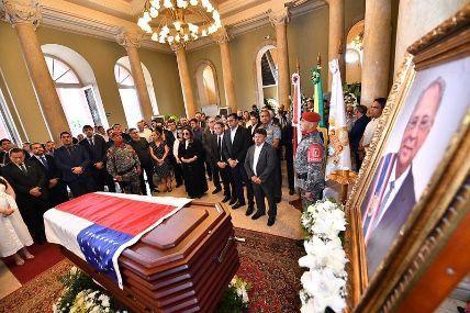 NOTA: Família de Amazonino agradece Wilson Lima e David Almeida