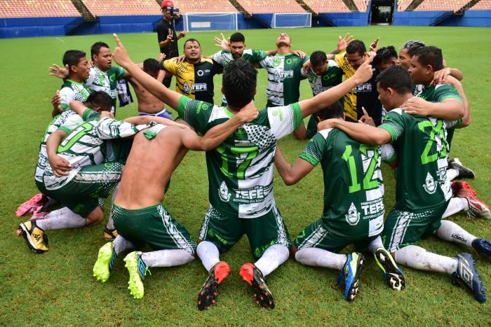 Equipe de Tefé é campeã do futebol masculino nos Jogos Universitários da UEA