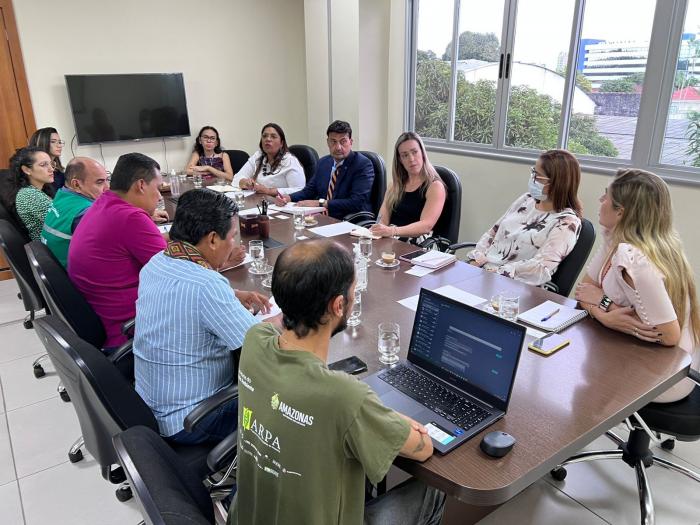 Governo do Amazonas recebe comitiva da Embaixada do Canadá para aprofundar futuras parcerias