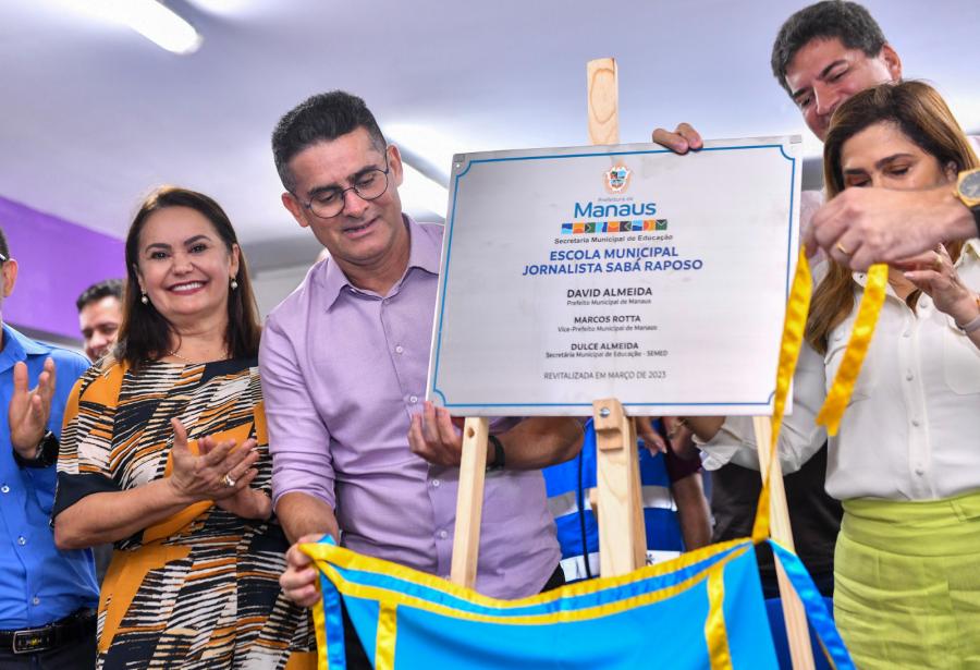 Escola Jornalista Sabá Raposo é entregue revitalizada pela Prefeitura de Manaus