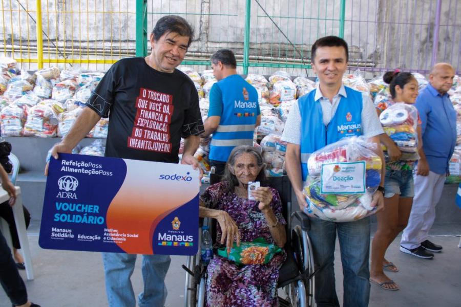 Prefeitura de Manaus e Adra realizam entrega de benefícios a famílias atingidas por fortes chuvas 