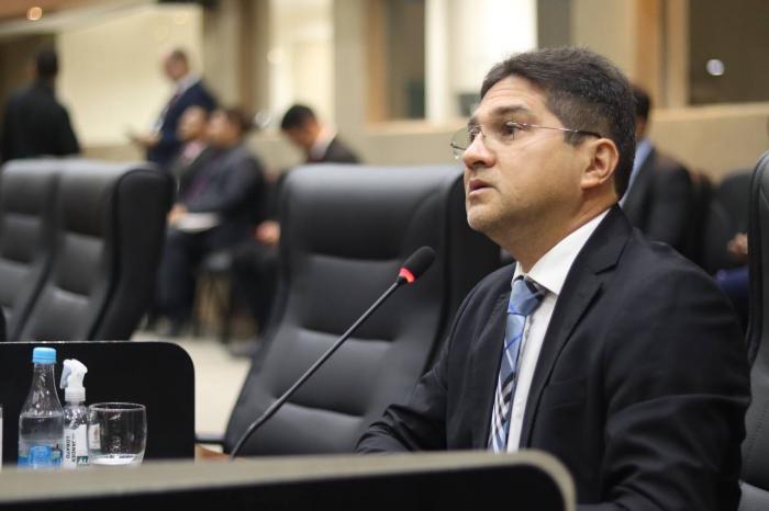 Jander Lobato propõe Audiência Pública para discutir medidas de enfrentamento à violência nas escolas de Manaus