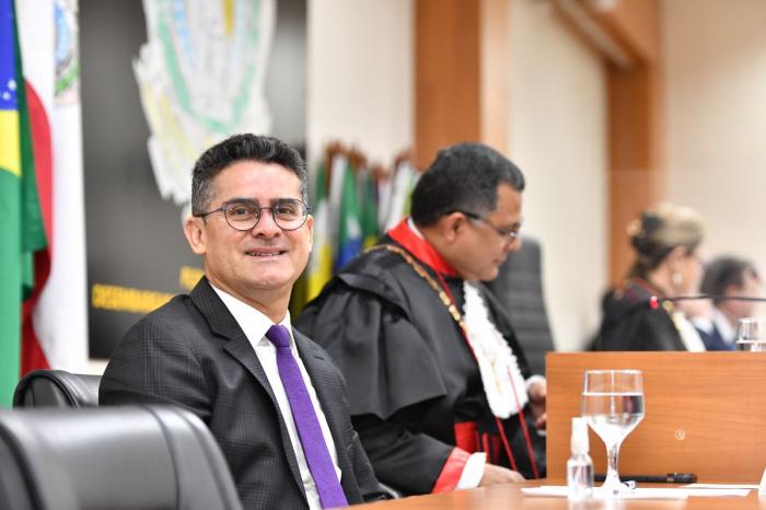 PESQUISA PERSPECTIVA: David Almeida lidera na intenção de voto para as Eleições 2024