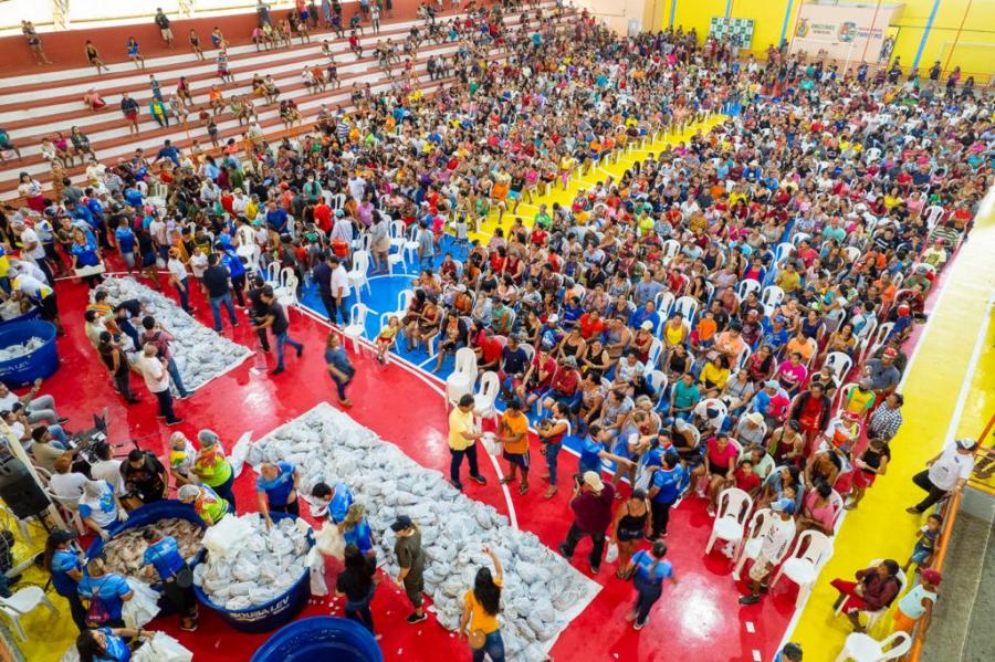 Mais de 2 mil pessoas são beneficiadas em distribuição de pescado da Prefeitura de Parintins 