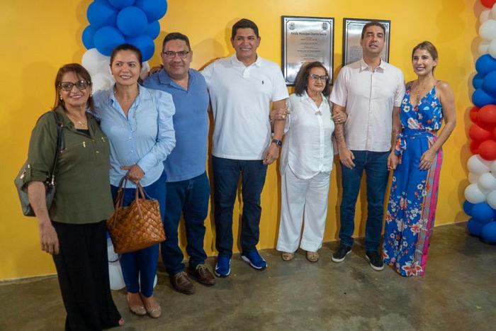 Bi Garcia celebra 15 anos da escola Charles Garcia com entrega de ginásio poliesportivo e cultural