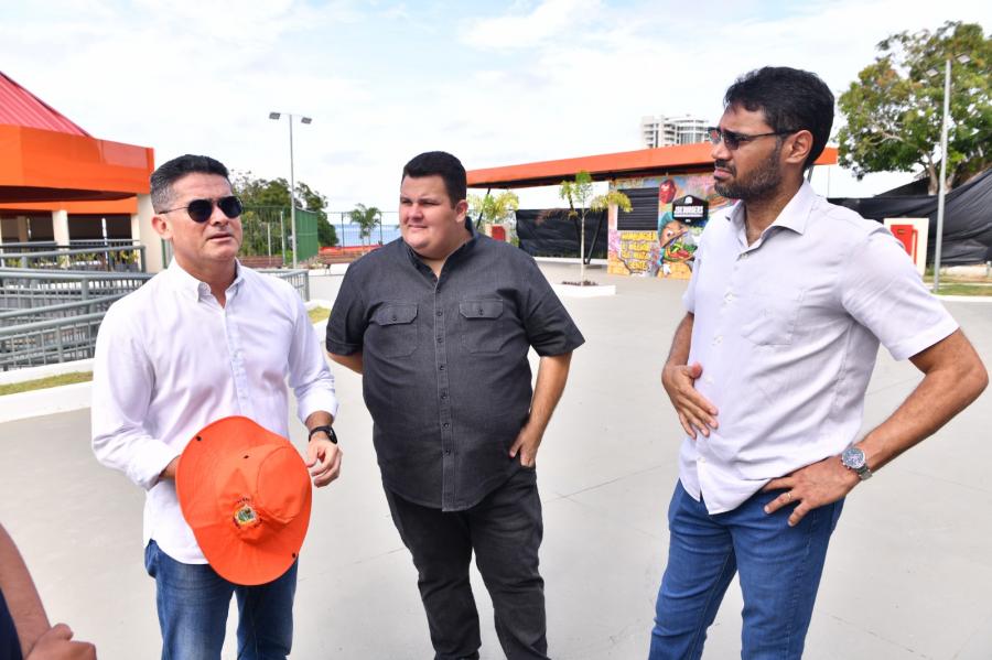 David Almeida vistoria fase final das obras da Casa de Praia Zezinho Corrêa   