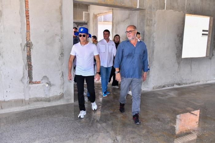 David Almeida destaca investimentos para garantir dignidade aos moradores do Parque das Tribos
