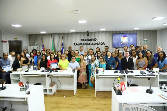 Câmara de Parintins homenageia Enfermeiros, Técnicos e Auxiliares de Enfermagem