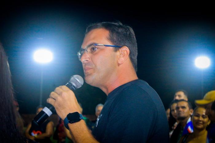 Mateus Assayag solicita iluminação de LED para cinco campos de futebol de Parintins 