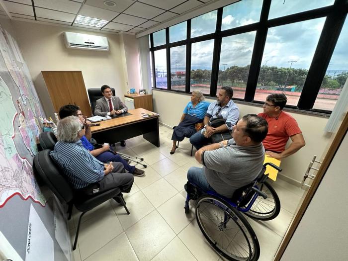 Jander Lobato reúne com instituições voltadas para pessoas com deficiência