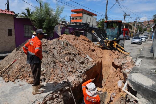 INFRAESTRUTURA: Prefeitura de Manaus implanta sistema de rede de drenagem no conjunto Riacho Doce