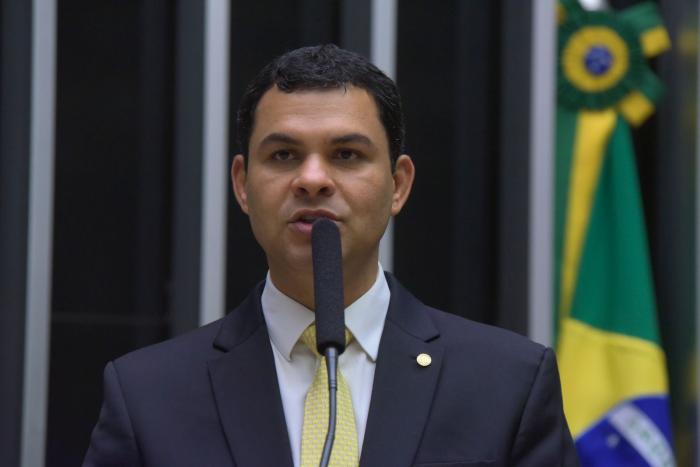Saullo Vianna quer agilidade de medidas protetivas em casos de violência contra idosos
