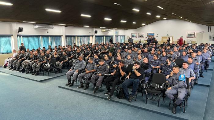 OPERAÇÃO PARINTINS 2023: PMAM realiza instrução de trabalho da tropa no 56º Festival Folclórico