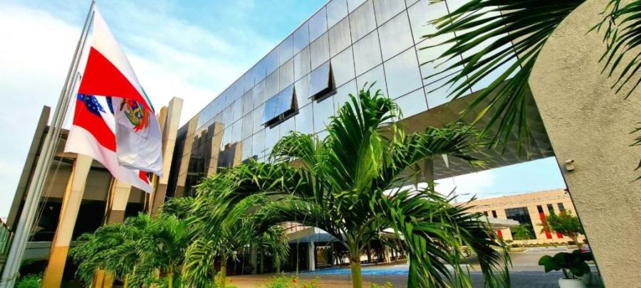 Presidente do TCE-AM nomeia mais quatro aprovados em concurso público da Corte de Contas