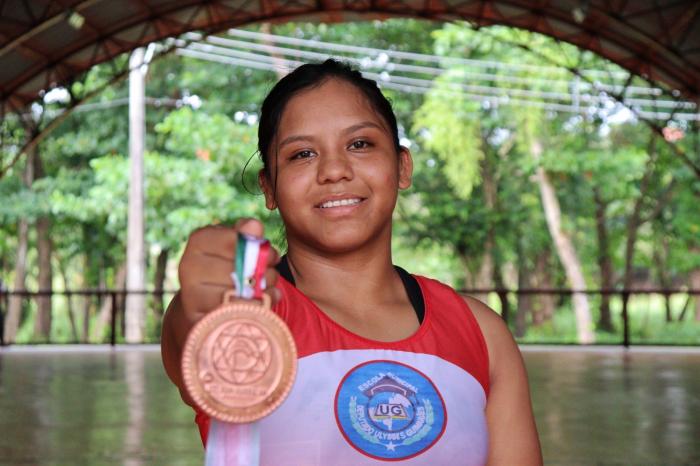 Atleta amazonense de luta olímpica sobe ao pódio no Pan-Americano, no México