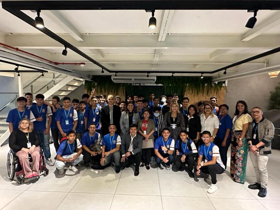 TCE-AM inicia segundo semestre dos menores aprendizes com workshop sobre como lidar com ansiedade