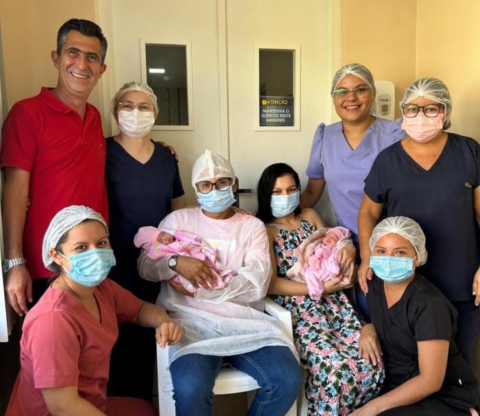 Gêmeas Eloá e Lunna recebem alta após 58 dias de internação no Centro de Neonatologia do Jofre Cohen
