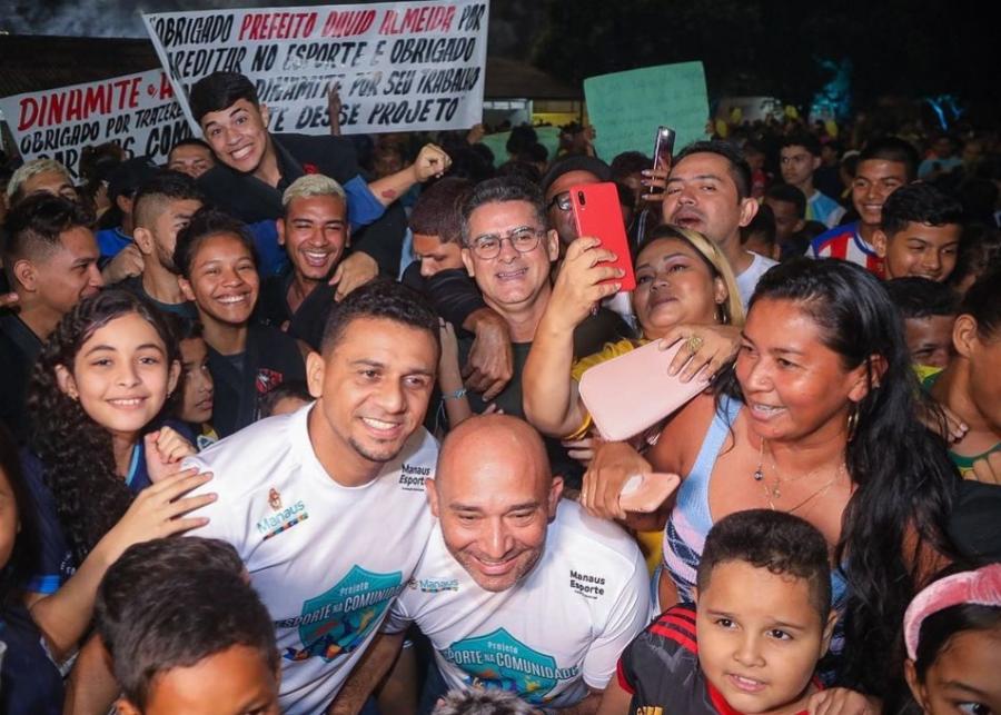 David Almeida segue líder na disputa pela Prefeitura de Manaus