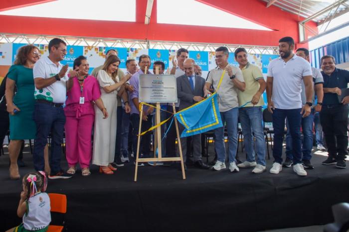 David Almeida entrega creche no bairro Planalto e destaca altas metas de ensino da sua gestão
