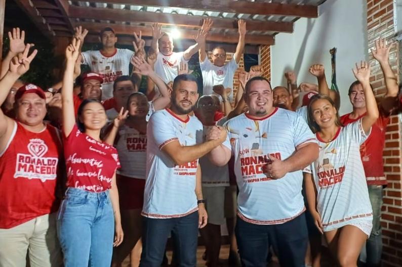 Ronaldo Macedo apresenta Gaspar Medeiros como seu vice na eleição do Garantido