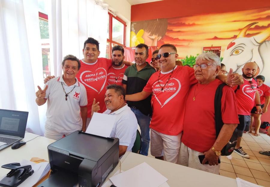 Fred Góes e Marialvo Brandão inscrevem chapa na eleição para presidência do Garantido 