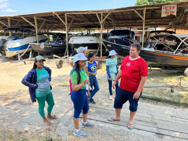 PARINTINS: Marinas recebem orientação da Sedema sobre a poluição das praias 
