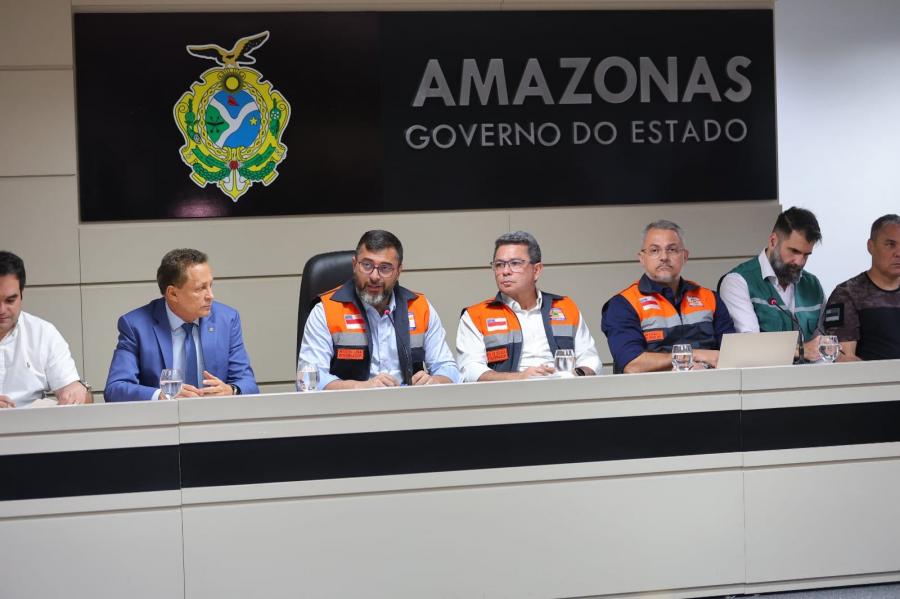 Wilson Lima recebe de Lula garantia de apoio às famílias afetadas pela estiagem no Amazonas