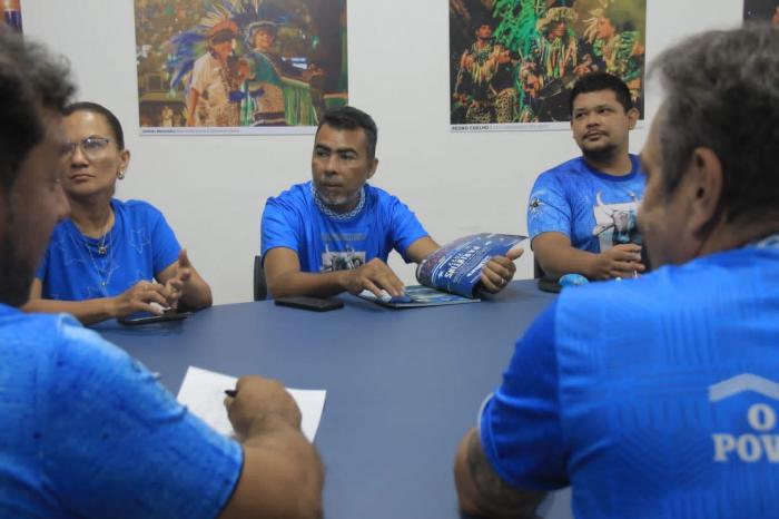 Rossy Amoedo anuncia Roberto Reis como alegorista e conselheiro de Arte do Caprichoso Rossy Amoedo anuncia Roberto Reis como alegorista e conselheiro de Arte do Caprichoso