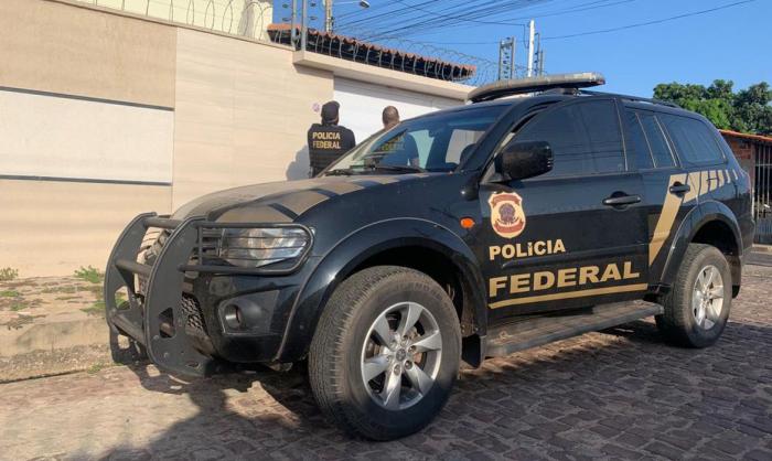 Polícia Federal cumpre mandado contra general da reserva