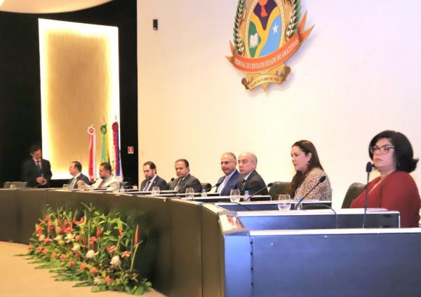 Presidente do TCE-AM prestigia posse da nova gestão do Cremam