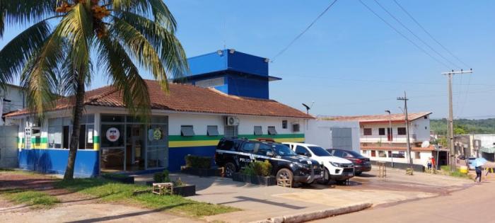 Homem que estuprou enteada em Parintins é preso pela PC em Presidente Figueiredo Homem que estuprou enteada em Parintins é preso pela PC em Presidente Figueiredo