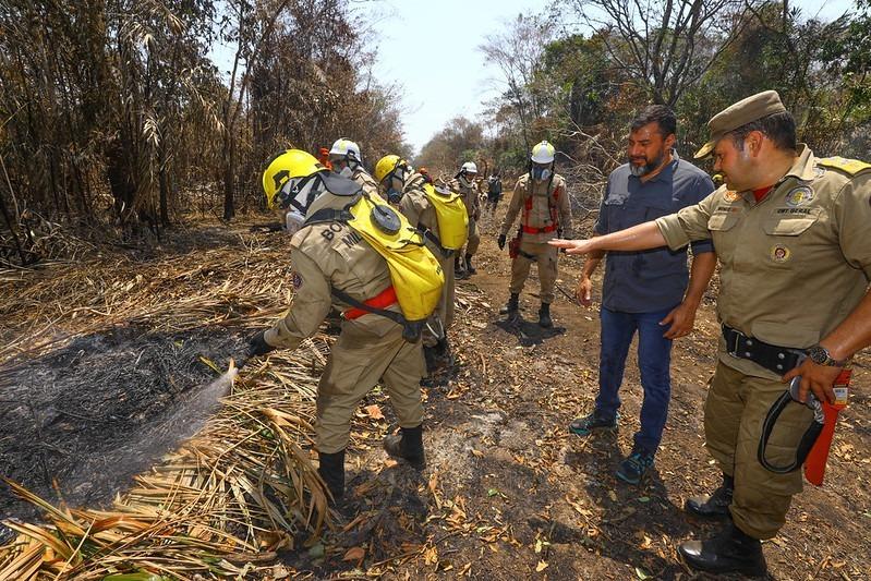 Wilson Lima vistoria base de combate a incêndio em Iranduba e faz balanço das ações 