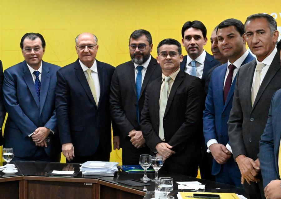 David Almeida tem confirmação de R$ 182,4 milhões do Bolsa Família para Manaus