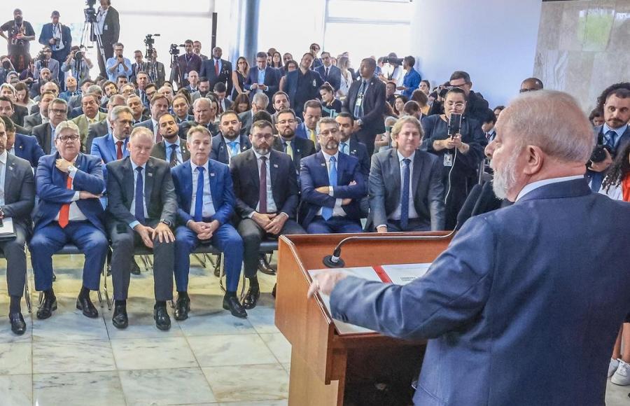 Com presença de Lula, Wilson Lima é empossado no Conselho da Federação