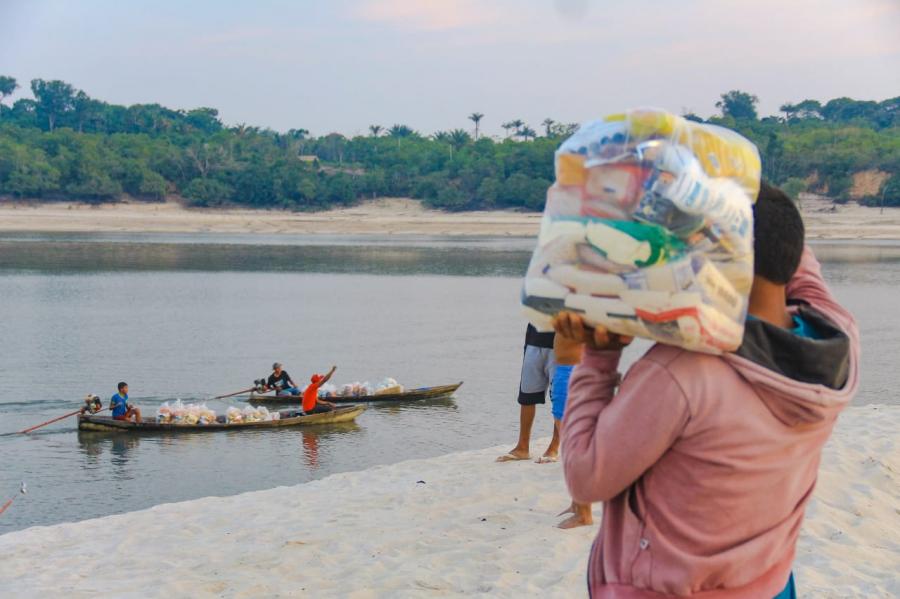 Em Parintins, ajuda humanitária chega às regiões do Mamuru e Tracajá nesta terça-feira 