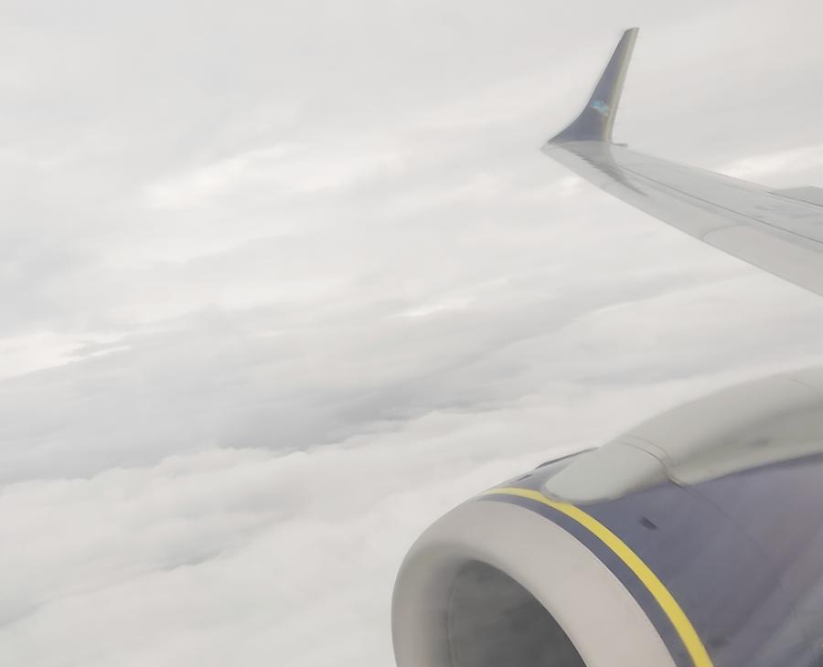 Fumaceira no AM já atinge aviação Civil: Voo da Azul não consegue pousar