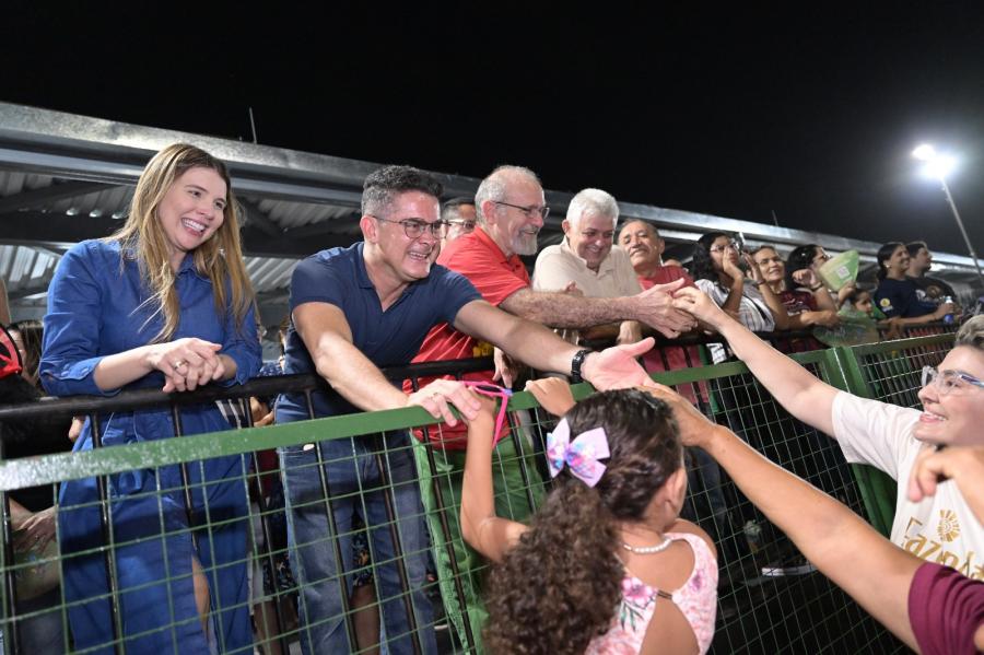 David Almeida comemora sucesso da ‘1ª Parada Natalina’ de Manaus    