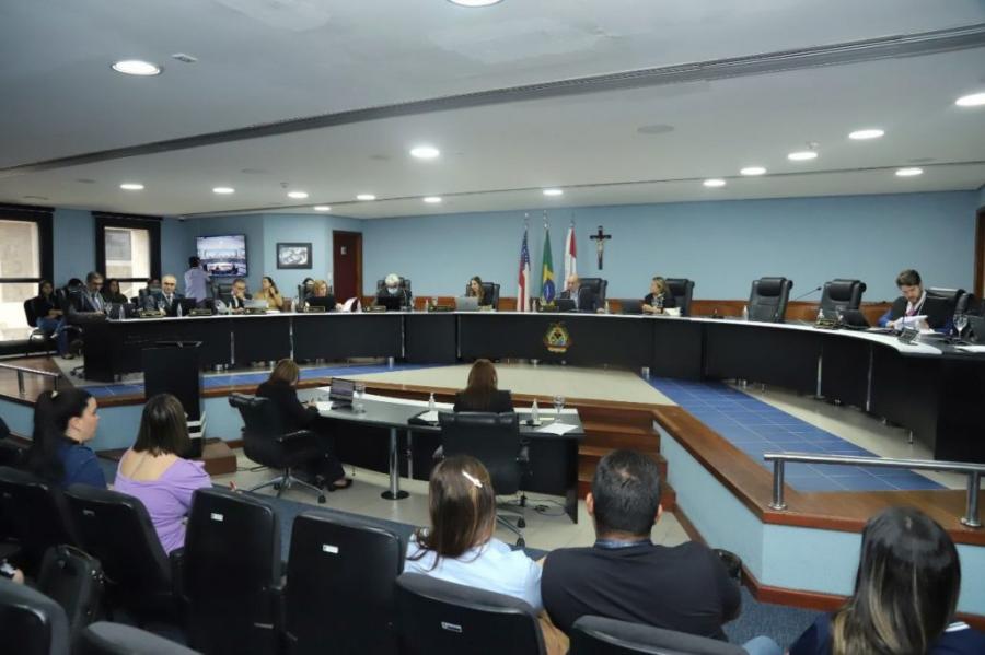 Quatro gestores são multados pelo TCE-AM nesta terça-feira