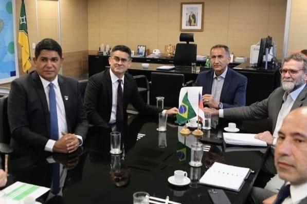 Bi Garcia anuncia conjunto com mais de 300 casas e avanços no projeto Muro de Arrimo