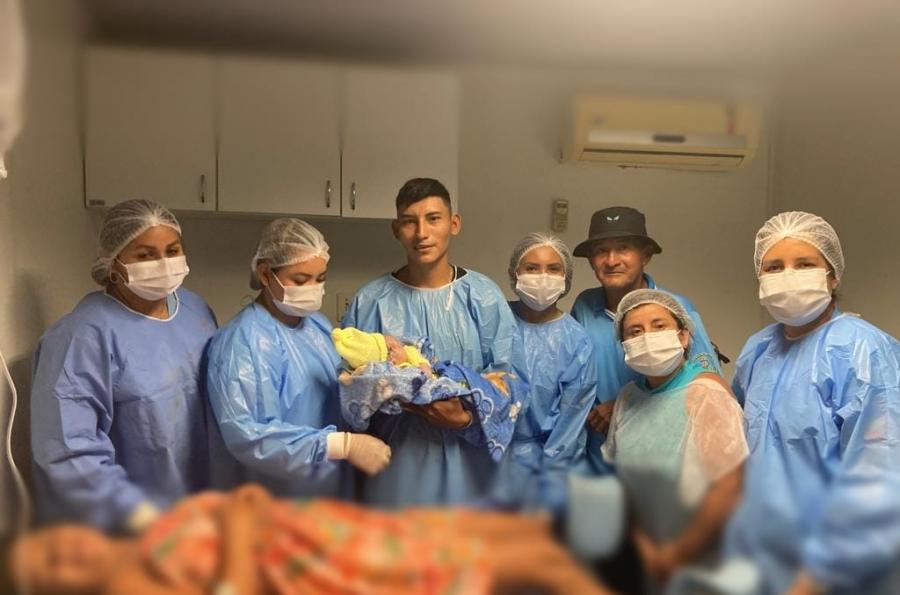 Mulher ribeirinha dá a luz em UBS Fluvial de Parintins