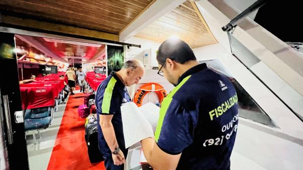 Arsepam faz blitz de fiscalização dos preços cobrados por lanchas na balsa amarela e no Terminal A Jato